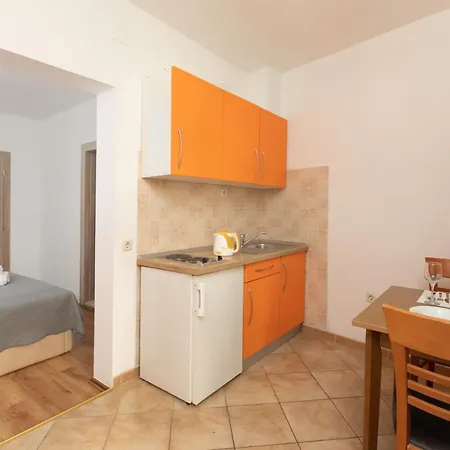 Apartments Petrovic Makarska Exterior photo