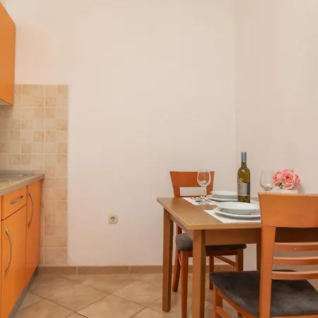 Apartments Petrovic Makarska Exterior photo