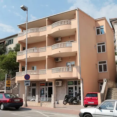 Apartments Petrovic Makarska Exterior photo