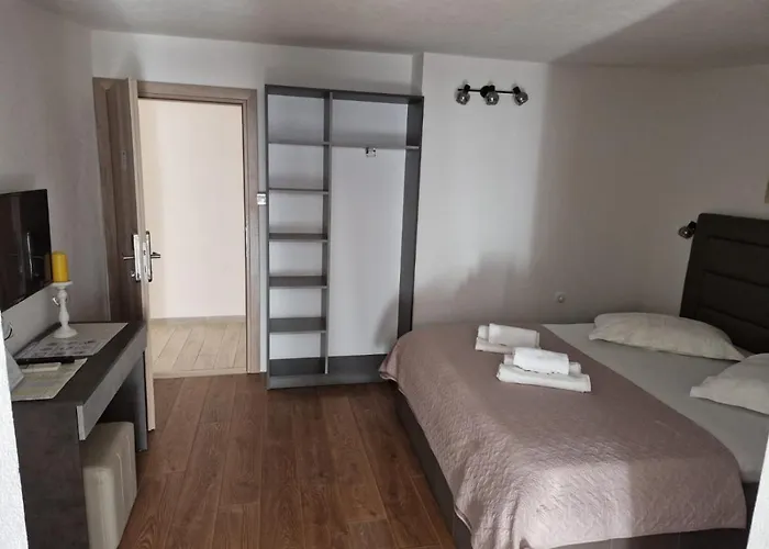 Apartments Petrovic