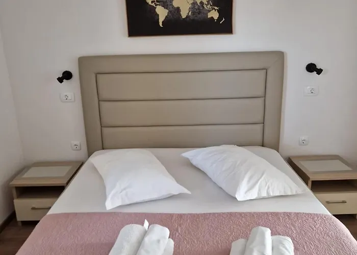 Apartments Petrovic