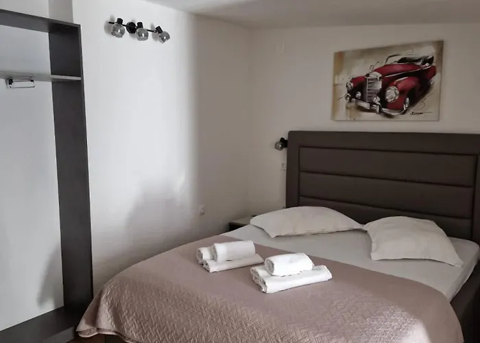 Apartments Petrovic